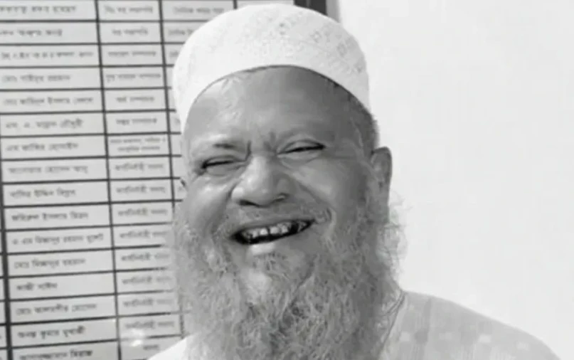 ৩৯৬টি কবর খুঁড়ে চিরবিদায় নিলেন হাফেজ শিকদার, অপূর্ণ রয়ে গেল ৪০০ ছোঁয়ার ইচ্ছা